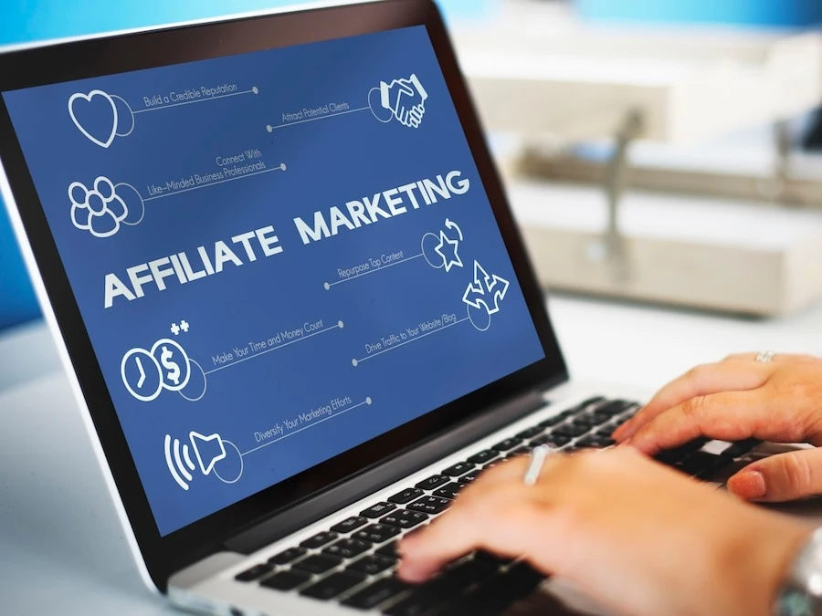 Key Considerations for Choosing an Affiliate Program